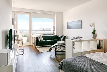 Solln: Apartment mit Stadt- und Alpenblick