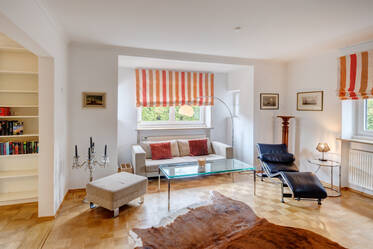 美しい一戸建て貸家、新しく改装済み